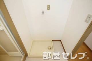室内洗濯機置き場。