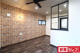 2号室の写真を参照