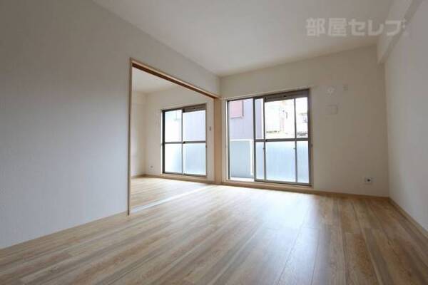 402号室の写真引用。