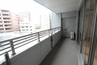 バルコニーも広々です