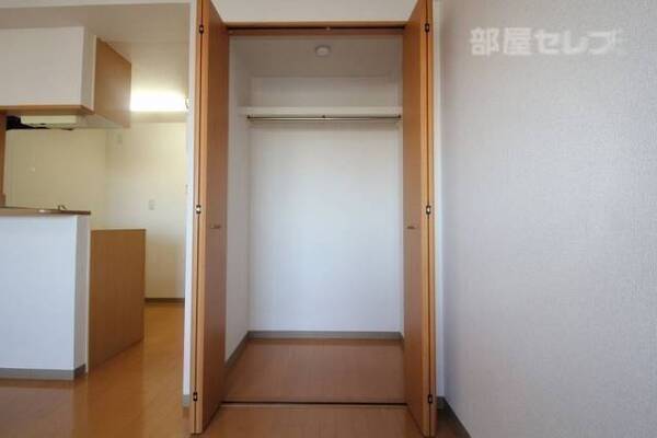 収納は上段スペースも活用できます