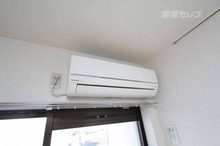 写真は207号室です