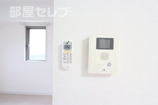 クリーニング中ですがリフォーム入ります。
