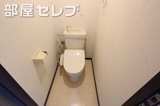 綺麗で清潔感があるトイレです。