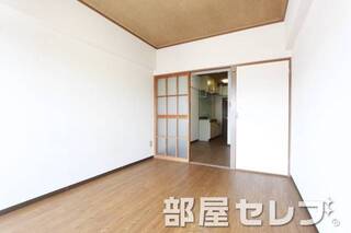 違う角度から。