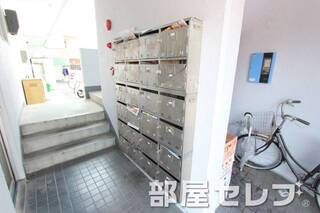 集合ポスト。