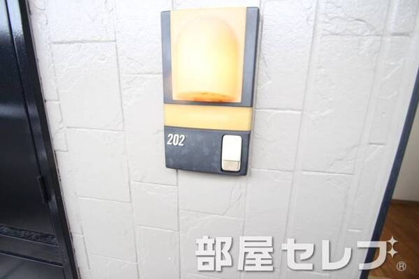 チャイム。