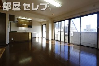 和室の収納スペースです