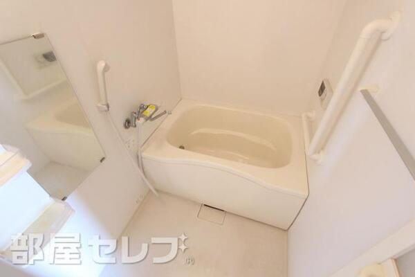 追い焚きのできるお風呂です。