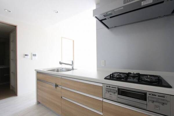 ※写真は別の部屋のものです