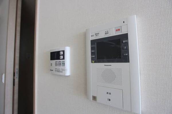 ※写真は別の部屋のものです