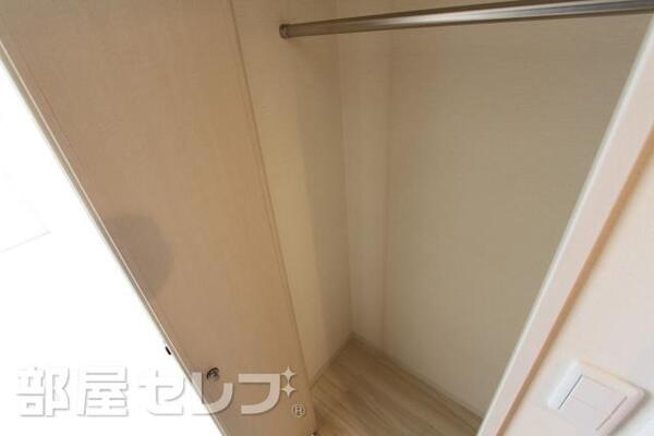 クローゼットも広いんですよー