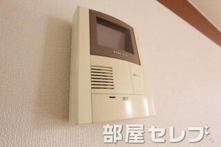 安心のテレビモニター付きインターホンです。