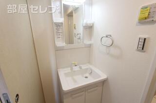 写真は501号室のものになります。