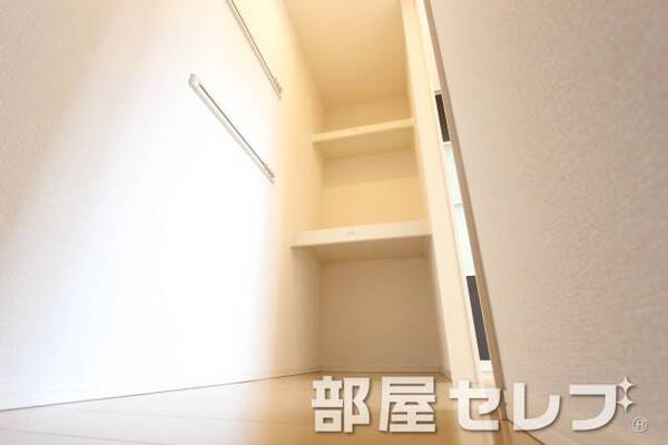 人気のウォークインクローゼットです。