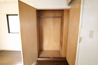 205号室内装写真参照