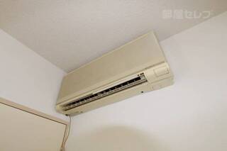 205号室内装写真参照
