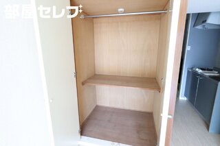 クローゼット収納
