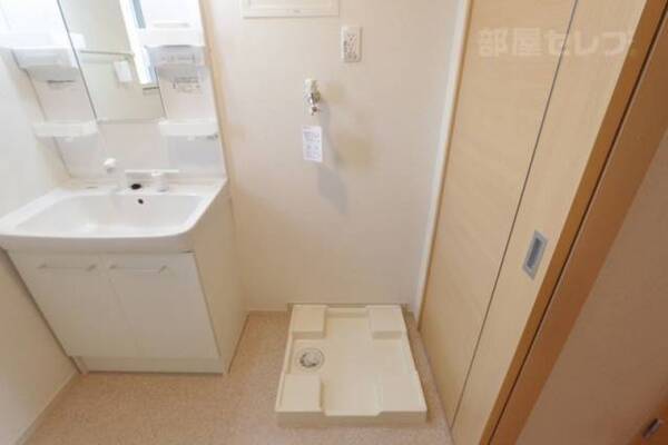 室内洗濯機置場です。