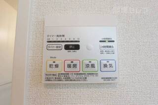 浴室乾燥機。