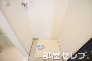 室内洗濯置き場で冬場も安心。