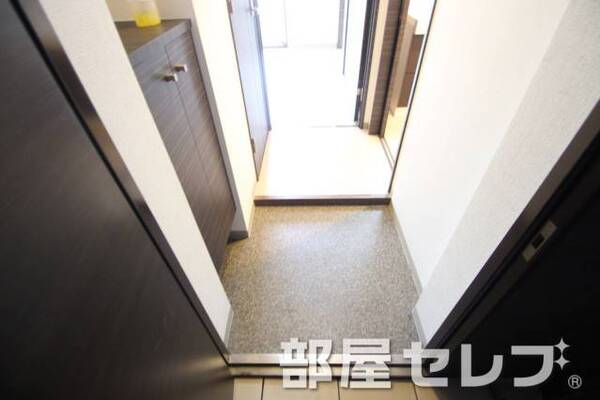 玄関はお部屋の顔ですね。