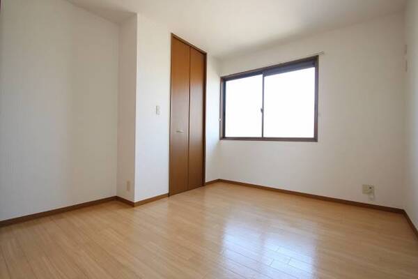 きれいなお部屋で落ち着きますね。
