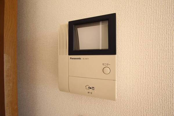 ＴＶモニターホンで安心です。