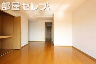 シューズボックス付きは嬉しいですね。