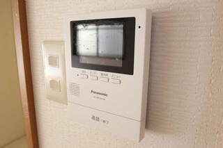 テレビモニター付きインターホン。
