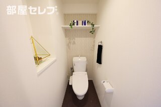 お手洗いはこちらです
