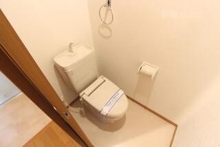 清潔感のあるトイレです。