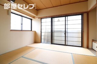 綺麗に内装されています