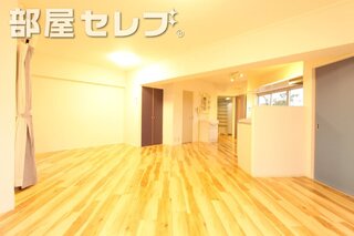 独立洗面化粧台。