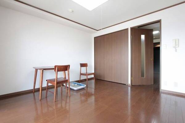 明るいお部屋です
