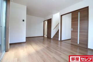 ※同タイプの内装写真
