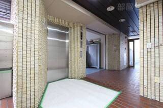 キレイに掃除された廊下です。