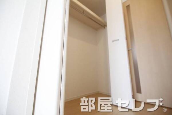 クローゼット。