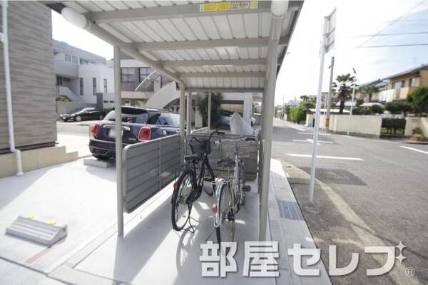 自転車置場。