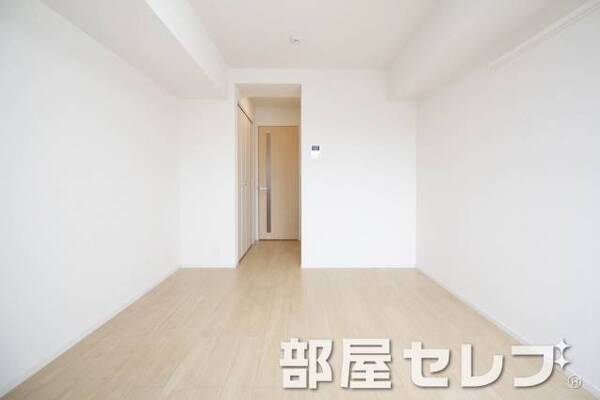 違う角度からの居室。