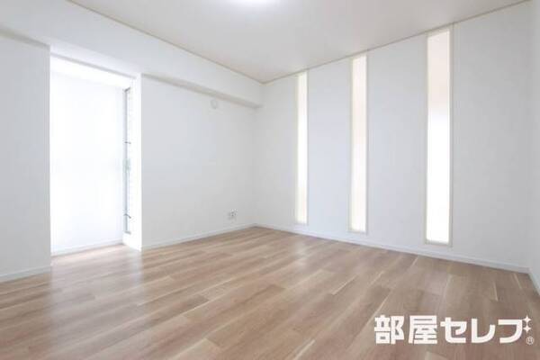 洋室も広くて使いやすい