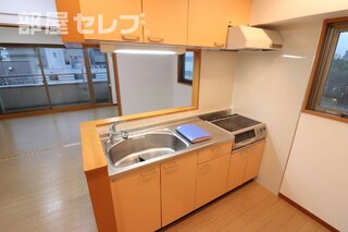 階段からもカギがないと入れません