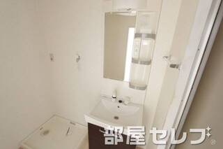 洗髪洗面化粧台。