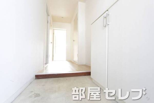 玄関口。