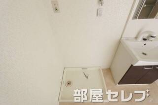 室内洗濯機置き場。