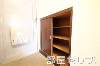下駄箱もあります。