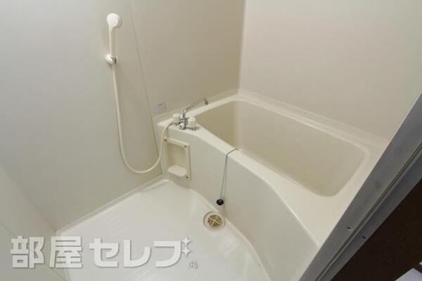 シンプルなお風呂です。