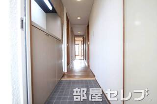 玄関口。