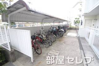自転車置場。