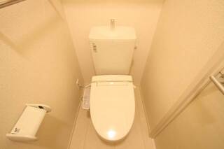 ウォシュレット付きのトイレです。　※イメージ